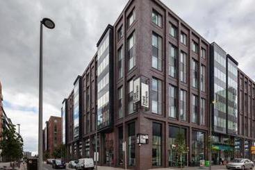 هاستل Zeni Ensuite, In The Vibrant Docklands