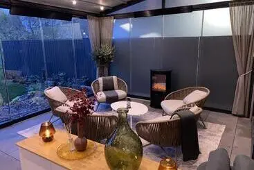 Tisia Hotel & Spa