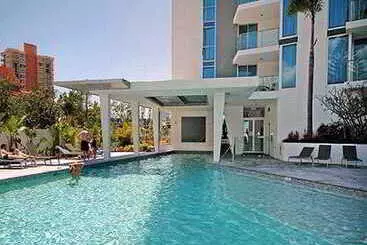 Resort Artique Surfers Paradise   Official