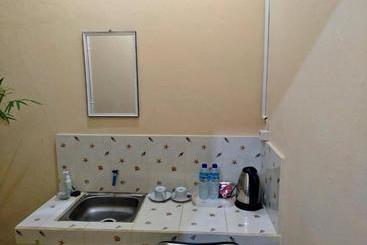 ホテル Grand Khalifah Guesthouse