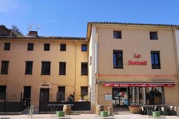 בית מלון כפרי Le Somail