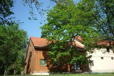 펜션 Erdei Vendégház