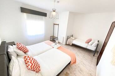 ベッドアンドブレックファースト Gardens Guest Househostel