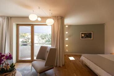 Hotel Thecamp Hôtel & Lodges   Aix En Provence