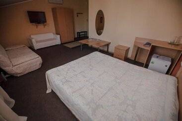 Отель Tropicana