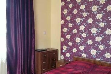 پانسیون Guest House Makhinjauri