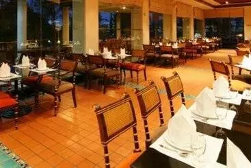 호텔 The Grand Riverside