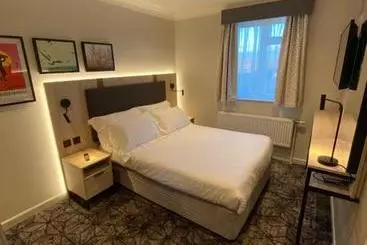 Отель Highfield House