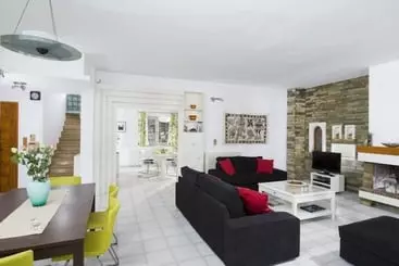 Hotel Alantha Apartments