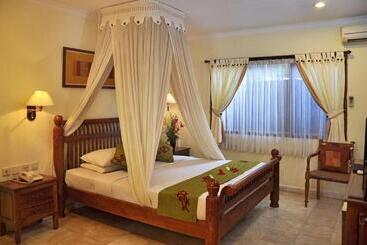 Puri Dewa Bharata Hotel & Villas