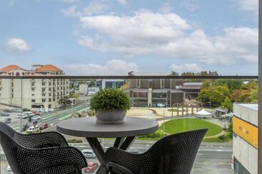 בית מלון כפרי Wyndham Garden Christchurch Kilmore Street