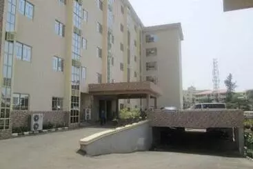 پانسیون Room In Apartment   Ayalla Hotels Suites Abuja Royal Suite