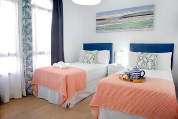 מלון דירות Pueblo Evita Premium Suites