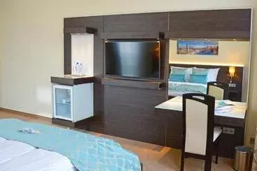 Hotel Czinege & étterem