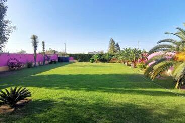 בית מלון כפרי La Estancia