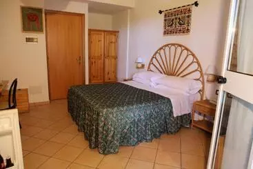 هتل آپارتمان Domus De Janas Sul Mare