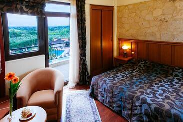 فندق Aiges Melathron