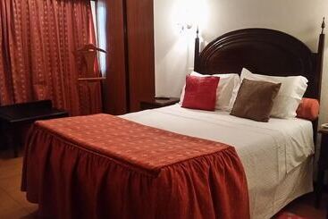 ペンション Guest House Casa Dos Serpas