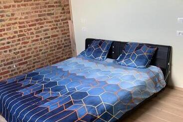 膳宿费 Huis Buizemont