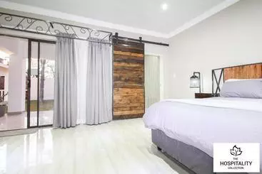 Pension 42 Upon Williams Guesthouse