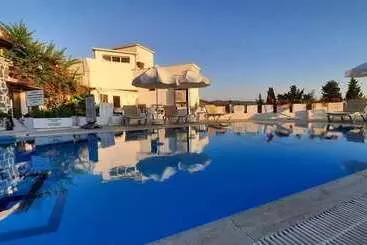 Aparthotel Dasis Hotel & Suites
