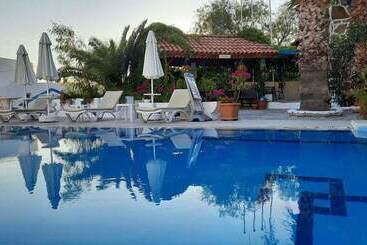 Aparthotel Dasis Hotel & Suites