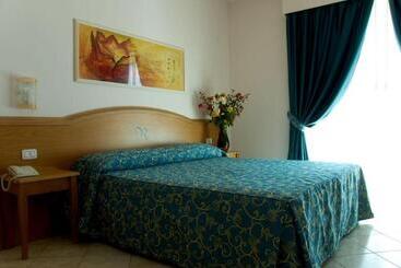 בית מלון כפרי Roses