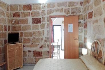 Hotel B&b Dimora Vicolungo