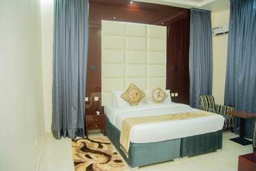 هتل Blossom Height Unique