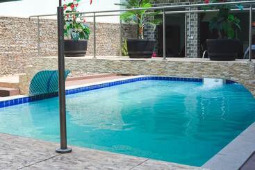 هتل Square Castle Residence