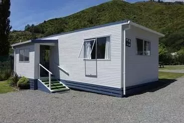 Hotelli Picton S Waikawa Bay Holiday Park