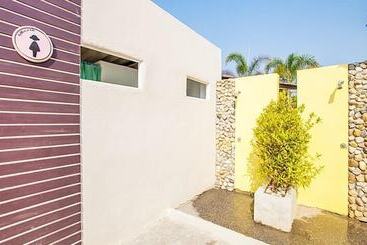 Szálloda Full House Resort