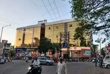 Hotelli Runwal Tower, Ichalkaranji