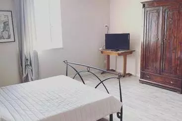 La Chiusa Bed And Breakfast