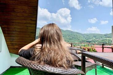 پانسیون Casa Olanesti