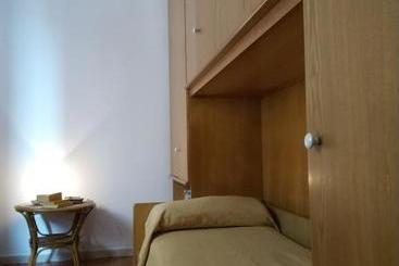 Camere Simili Ad Un Ostello Hostel Likes