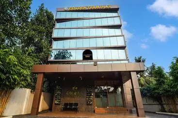 Hotel Treebo Golden Terminal, Kochi Airport