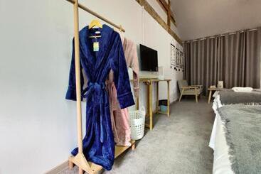 פנסיון 雪湖轻奢民宿 Snowlake Inn