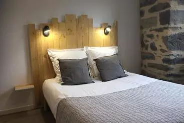 Otel Hôtel Restaurant Le Bardière