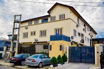 Riviera Hotel, Apartments & Resorts