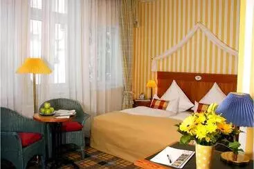 בית מלון כפרי Schieferhof   Glaslust