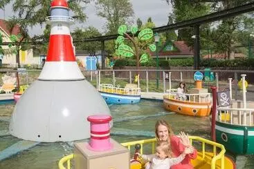 ホテル Heide Park Abenteuer