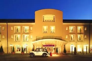 ホテル Maximilian