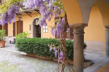 ホテル Albergo Ristorante Aquila