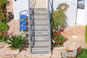 فندق Two Mermaids Ksamil