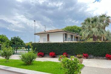 هتل Dipladenia Garden Country Resort