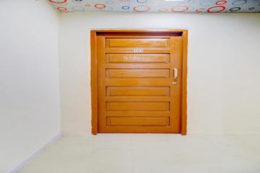 호텔 Oyo 76116  Sakinaka Inn