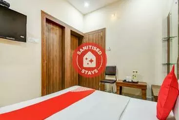 Hotell Oyo 79654 Pacific