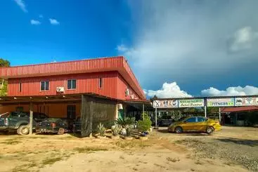 Hotel Oyo 90263 Fait S Countryside Homestay