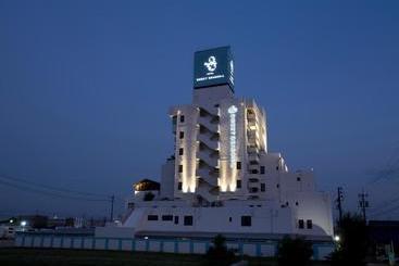 Hotel Sweet Season L